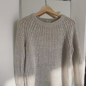 Aritzia Wilfred Light Knit Sweater in Grey